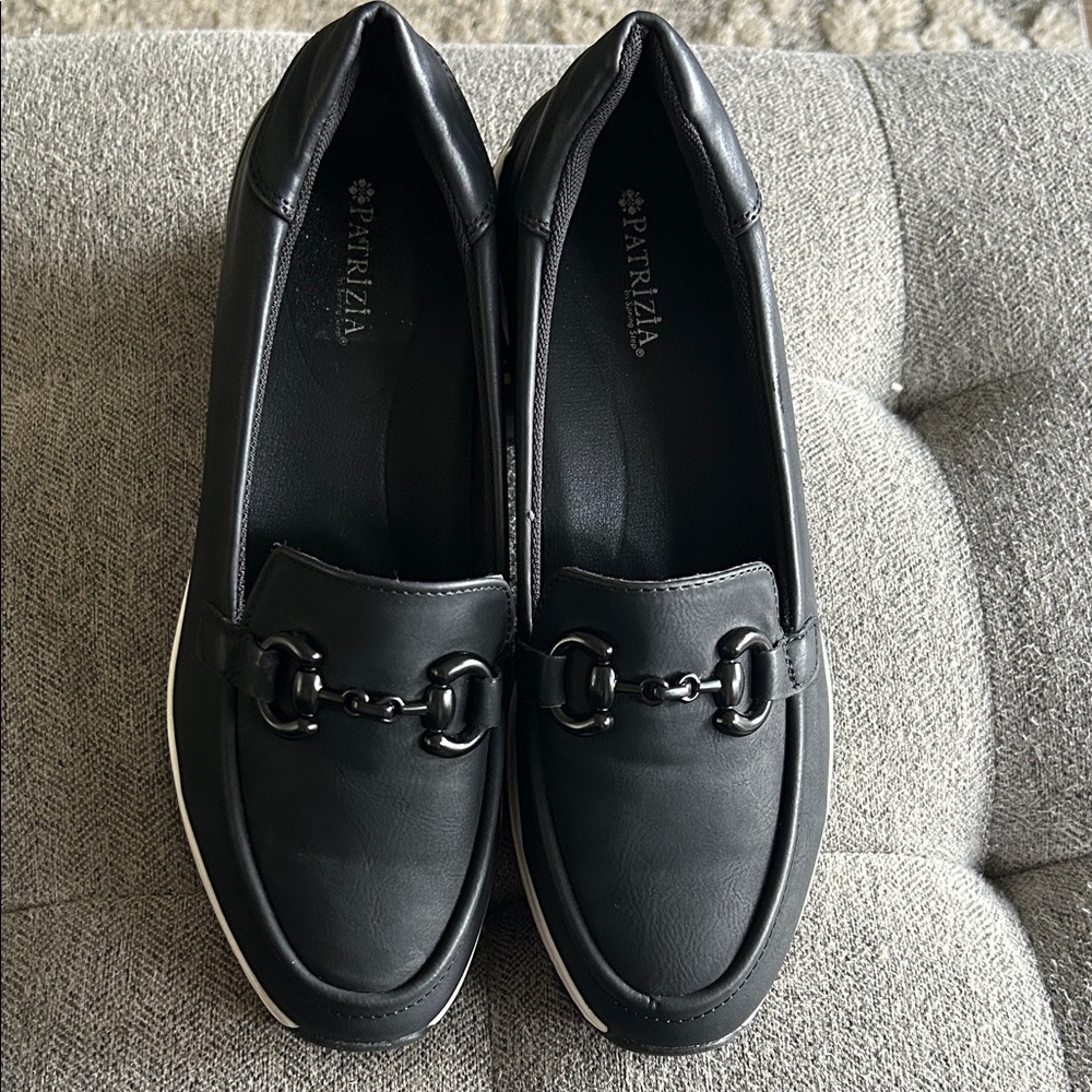 Patrizia by spring step Annaliese Black Women's Loafers